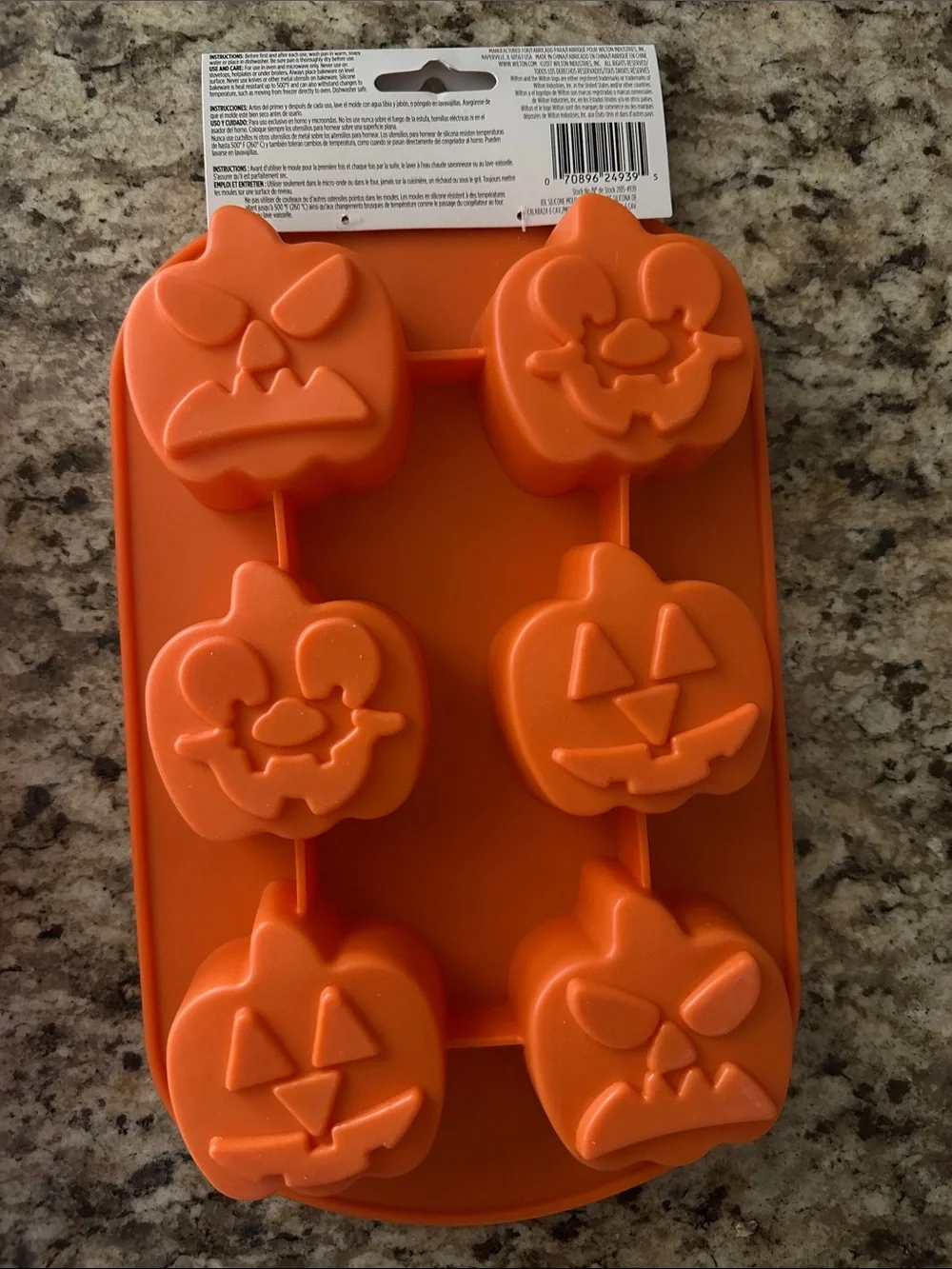 2 sets Wilton Orange Pumpkin Face Silicone Mold - 6 Cavity